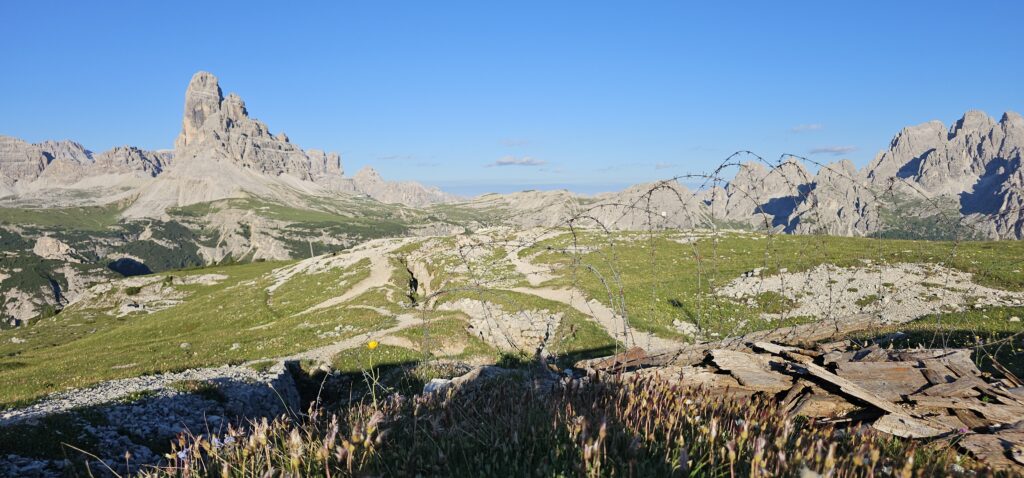 Caminos militares y trincheras de la Primera Guerra Mundial en los Dolomitas